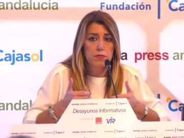 Susana Díaz: "Durante cinco años no ha habido una mácula ni una mancha en este Gobierno"