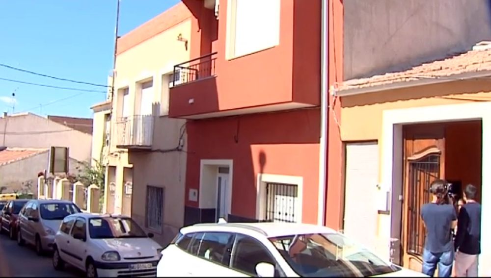 Un hombre agrede a su esposa y se suicida tras ser sorprendido por su hijo menor en Molina de Segura (Murcia)