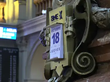 La banca se desploma en el Ibex tras la rectificación del Supremo que determina que los bancos han de abonar los impuestos de las hipotecas La banca se desploma en el Ibex tras la rectificación del Supremo que determina que los bancos han de abonar los impuestos de las hipotecas