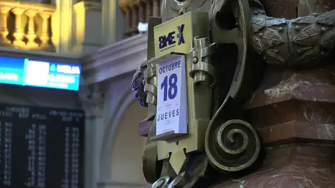 La banca se desploma en el Ibex tras la rectificación del Supremo que determina que los bancos han de abonar los impuestos de las hipotecas La banca se desploma en el Ibex tras la rectificación del Supremo que determina que los bancos han de abonar los impuestos de las hipotecas