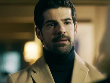 Jon descubrirá sangre de Anne en el coche de Begoña Jon descubrirá sangre de Anne en el coche de Begoña