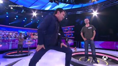 Mimi alucina con el 'Yo ya no quiero ná' de Arturo Valls en '¡Ahora Caigo!'