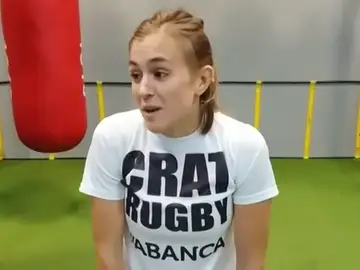 Micaela, madre y jugadora del CRAT de rugby: "Si se quiere y con ayuda alrededor se puede regresar al máximo nivel" Micaela, madre y jugadora del CRAT de rugby: "Si se quiere y con ayuda alrededor se puede regresar al máximo nivel"