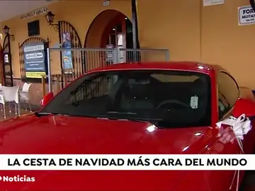 Vendidas más de la mitad de las papeletas para la famosa cesta de Navidad de una venta valorada en medio millón de euros Vendidas más de la mitad de las papeletas para la famosa cesta de Navidad de una venta valorada en medio millón de euros