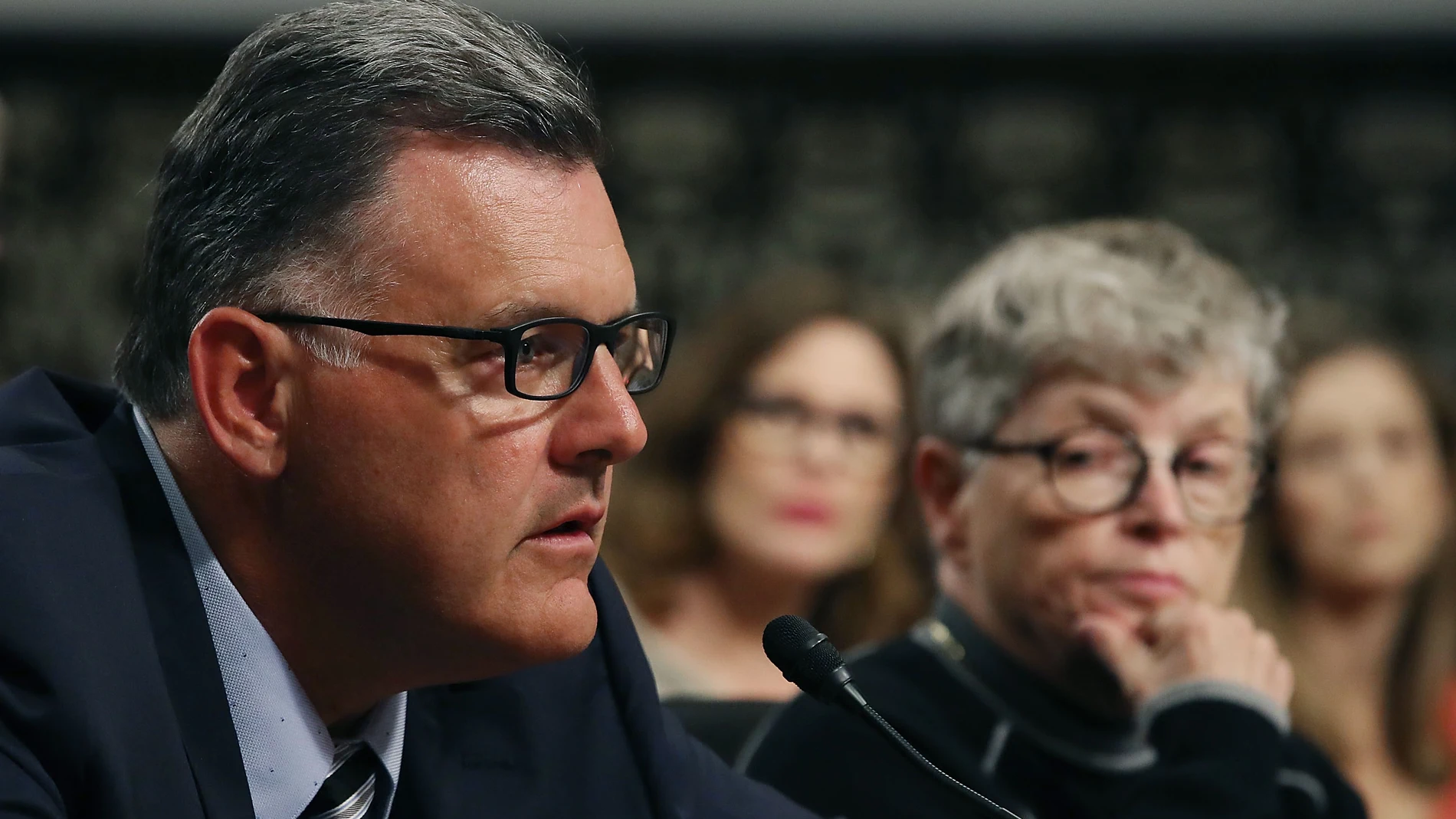 Steve Penny, expresidente de la Federación de Gimnasia de Estados Unidos Steve Penny, expresidente de la Federación de Gimnasia de Estados Unidos