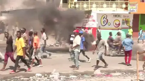 Un muerto y docenas de heridos tras las protestas contra la corrupción Un muerto y docenas de heridos tras las protestas contra la corrupción
