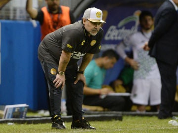 Maradona, en un partido de los Dorados de Sinaloa