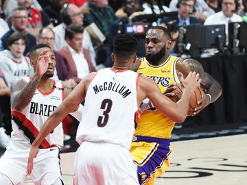 LeBron James, en acción ante los Blazers LeBron James, en acción ante los Blazers