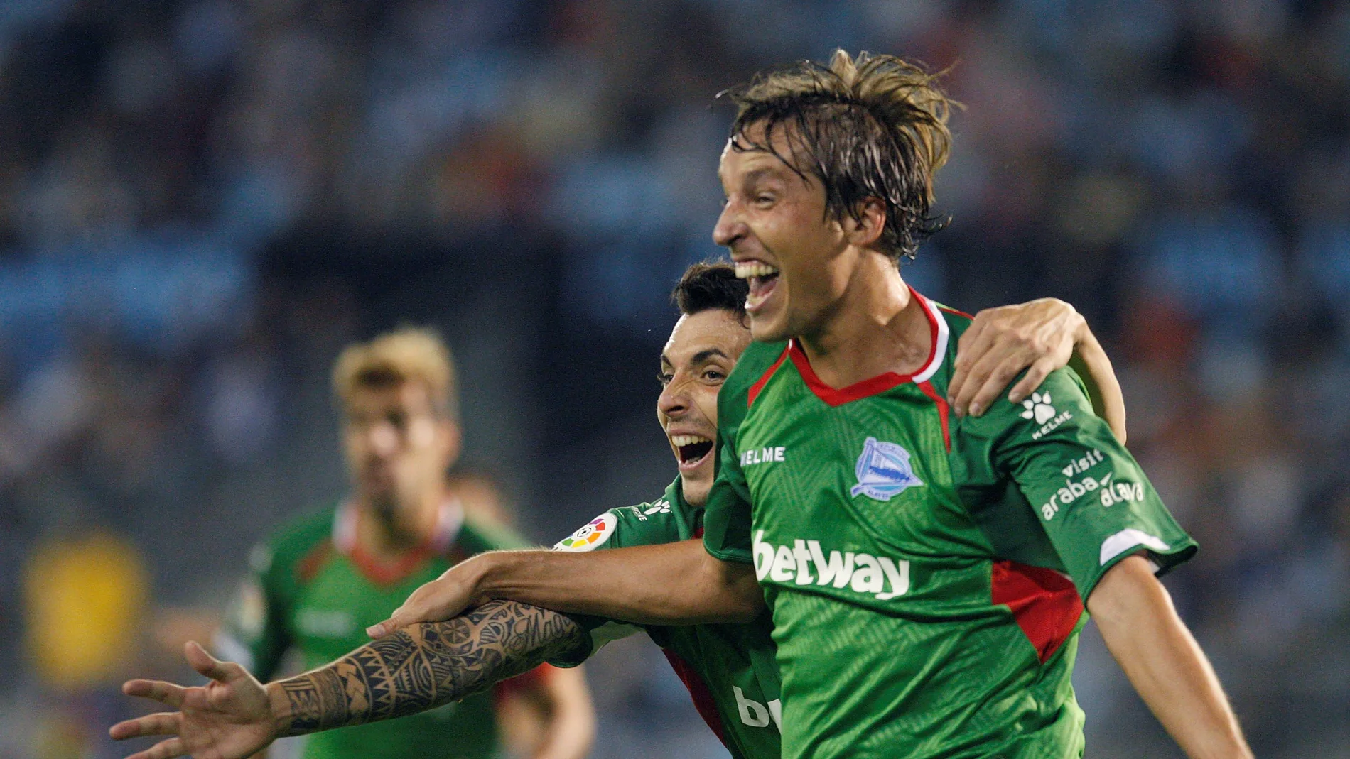 Tomás Pina celebra su gol contra el Celta Tomás Pina celebra su gol contra el Celta