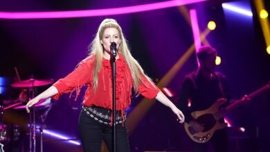 María Villalón canta la historia de amor de Shakira en 'Me enamoré'