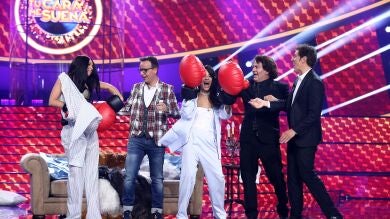 Àngel Llàcer consigue lo imposible: ¡Mimi y Ana Guerra se ponen el pijama!