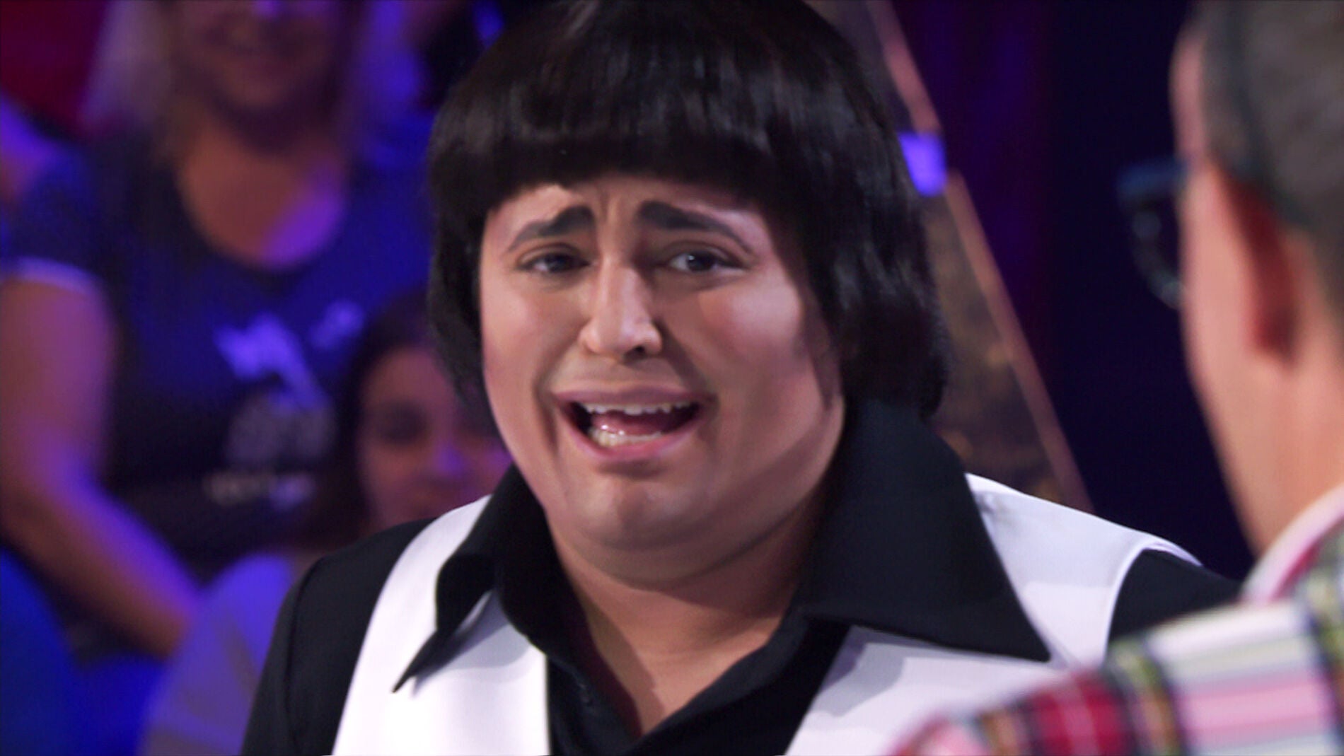 &Agrave;ngel Ll&agrave;cer recibe su merecido tras hacer sufrir a Brays Efe