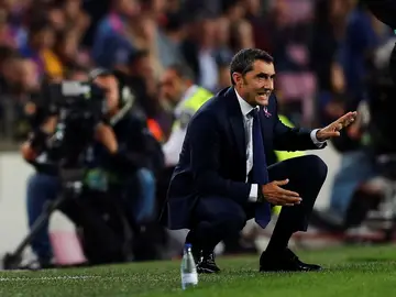 Valverde da indicaciones durante el partido contra el Sevilla Valverde da indicaciones durante el partido contra el Sevilla