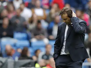 Lopetegui, cabizbajo en el partido contra el Levante Lopetegui, cabizbajo en el partido contra el Levante