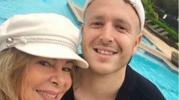Ana Obregón y su hijo Álex Lequio