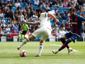 Momento del partido entre el Real Madrid y el Levante Momento del partido entre el Real Madrid y el Levante