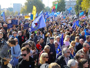 Miles de personas marchan en Londres para exigir un segundo referéndum sobre el 'brexit'