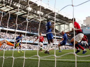 Barkley marca un gol al Manchester United Barkley marca un gol al Manchester United