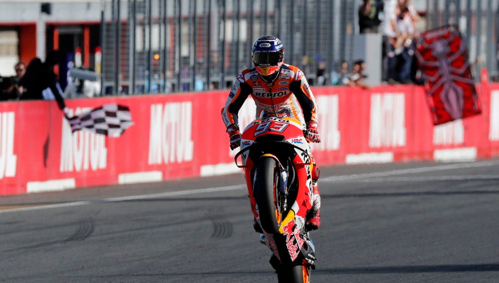 Marc Márquez celebra su séptimo título de motociclismo