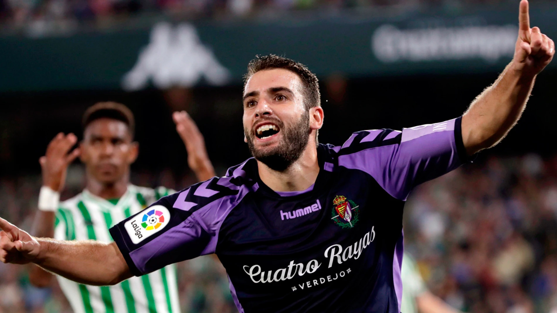 El centrocampista del Valladolid, Antonio Jesús Regal "Antoñito", celebra su gol anotado frente al Betis. El centrocampista del Valladolid, Antonio Jesús Regal "Antoñito", celebra su gol anotado frente al Betis.