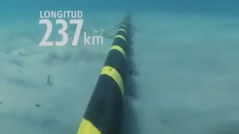 Los problemas del suministro en Menorca agravados porque el cable submarino que lleva parte de la luz a la isla está averiado Los problemas del suministro en Menorca agravados porque el cable submarino que lleva parte de la luz a la isla está averiado