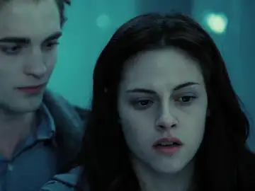 Robert Pattinson y Kristen Stewart en 'Crepúsculo' Robert Pattinson y Kristen Stewart en 'Crepúsculo'