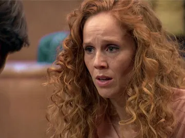 Gabriel quiere demostrar la inocencia de Natalia poniendo en peligro su verdadera identidad Gabriel quiere demostrar la inocencia de Natalia poniendo en peligro su verdadera identidad