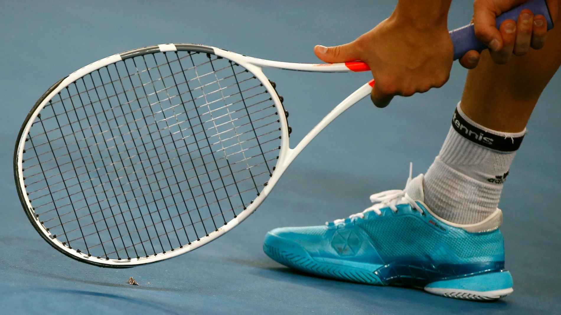 Momento de un partido de tenis Momento de un partido de tenis