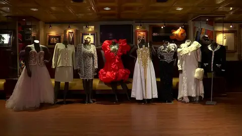 Se venden prendas de ropa de la artista Aretha Franklin Se venden prendas de ropa de la artista Aretha Franklin