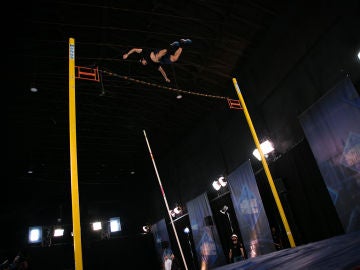 Pablo Motos y Rami Malek, sorprendidos con el excepcional salto de pértiga de Baptiste Boirie_VIDEO