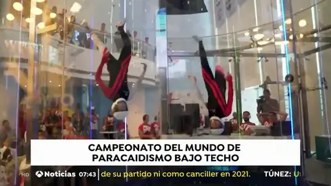 Imagen del campeonato del mundo de paracaidismo bajo techo Imagen del campeonato del mundo de paracaidismo bajo techo