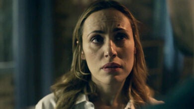 Elena pide explicaciones a Jon por su actitud agresiva: 