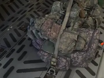 Trump amenaza con enviar 15.000 militares a la frontera con México para impedir el paso de las 'caravanas' Trump amenaza con enviar 15.000 militares a la frontera con México para impedir el paso de las 'caravanas'
