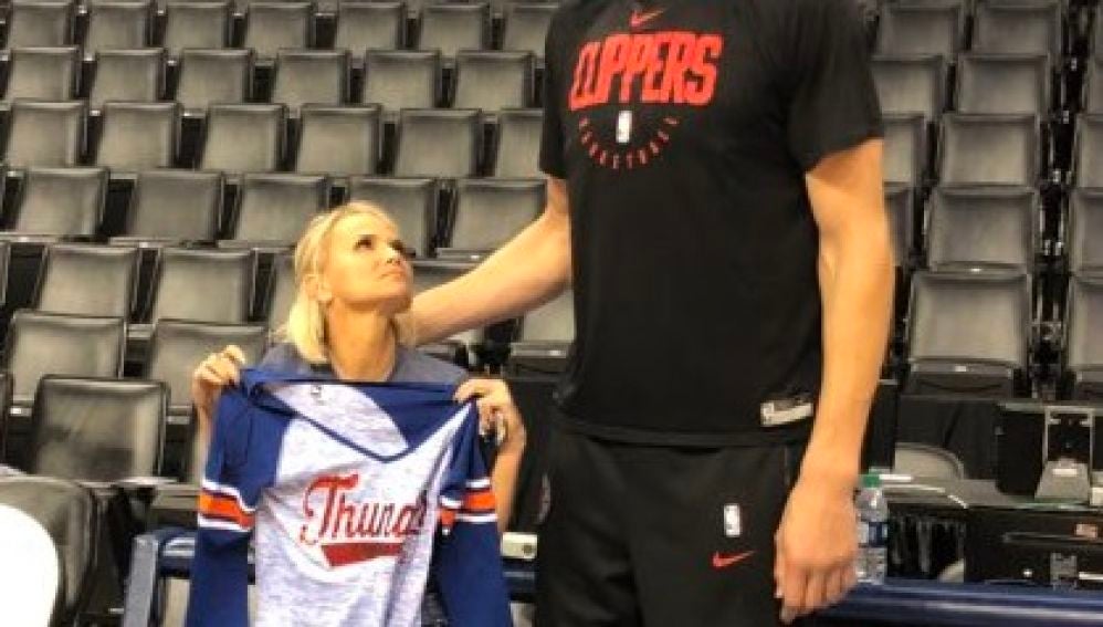 La imagen viral de Marjanovic con una soprano