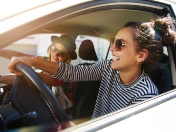 Mujer al volante