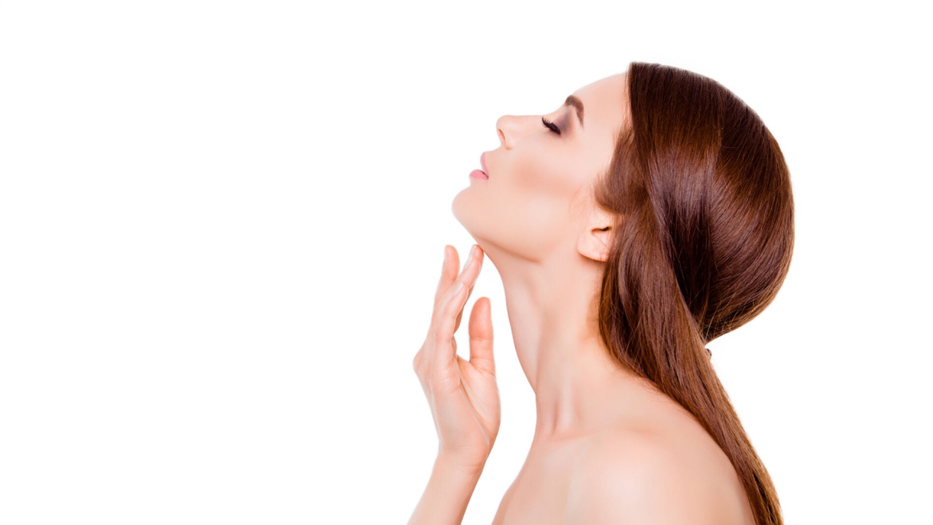 Mujer estirando cuello