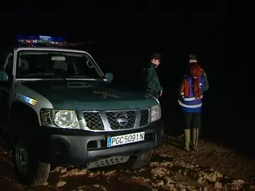 Buscan a una mujer que ha caído al mar en Mallorca debido al temporal Buscan a una mujer que ha caído al mar en Mallorca debido al temporal