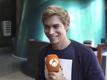 Baile, fuerza y mucho falsete para Carlos Baute en su imitación a Michael Jackson Baile, fuerza y mucho falsete para Carlos Baute en su imitación a Michael Jackson