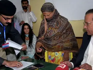 La cristiana Asia Bibi, absuelta de pena de muerte por blasfemia en Pakistán La cristiana Asia Bibi, absuelta de pena de muerte por blasfemia en Pakistán