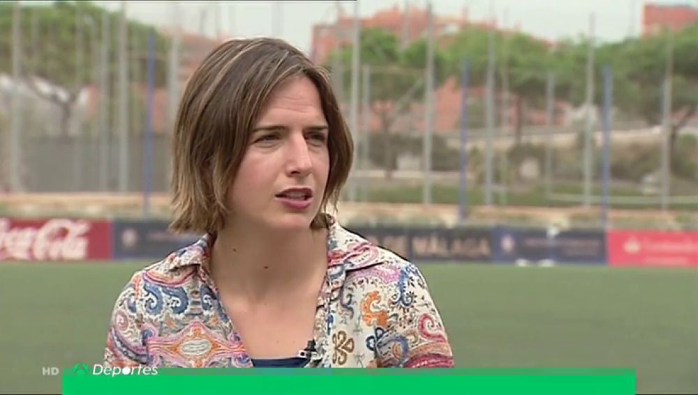 Se retira Alhambra Nievas, la mejor árbitra de rugby del mundo: "No es cierto que me haya retirado por ser madre"