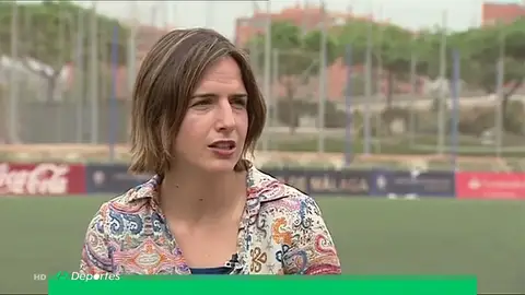 Se retira Alhambra Nievas, la mejor árbitra de rugby del mundo: "No es cierto que me haya retirado por ser madre" Se retira Alhambra Nievas, la mejor árbitra de rugby del mundo: "No es cierto que me haya retirado por ser madre"