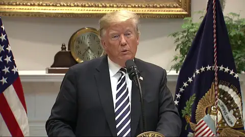 Donald Trump asegura que las tropas desplegadas en la frontera podrán abrir fuego de ser atacadas Donald Trump asegura que las tropas desplegadas en la frontera podrán abrir fuego de ser atacadas