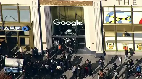 Trabajadores de Google en todo el mundo protestan por la gestión de la empresa ante casos de acoso sexual Trabajadores de Google en todo el mundo protestan por la gestión de la empresa ante casos de acoso sexual