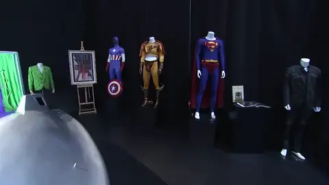 Los trajes usados en ‘Batman’, ‘Star Trek’ y otras series a subasta Los trajes usados en ‘Batman’, ‘Star Trek’ y otras series a subasta