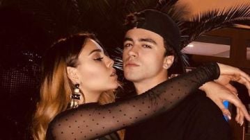 Danna Paola y Itzan Escamilla