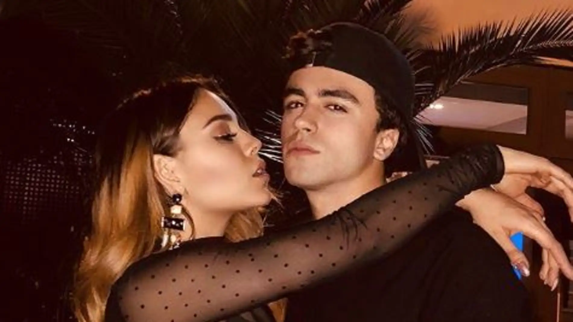 Danna Paola y Itzan Escamilla