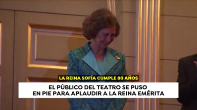 Doña Sofía, ovacionada en la entrega de premios BMW de pintura