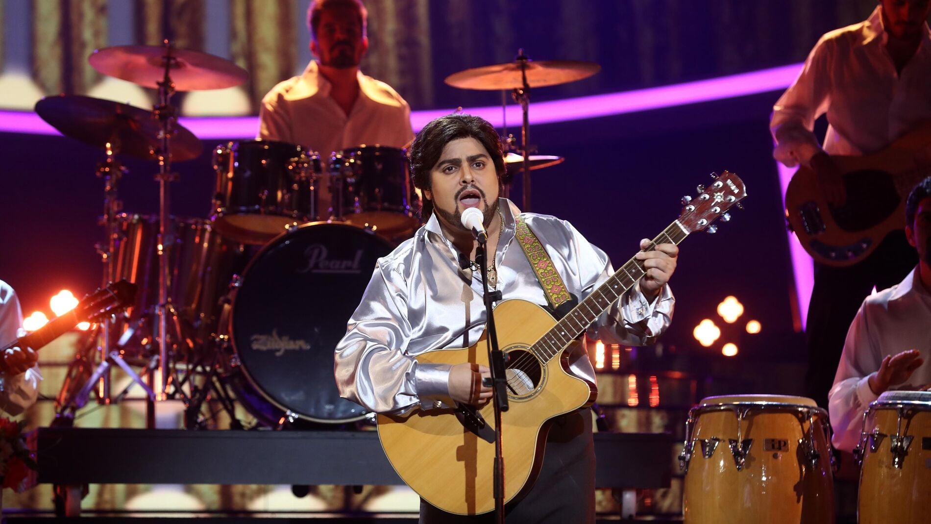 Brays Efe nos enamora con su imitaci&oacute;n de Manzanita en 'La quiero a morir'