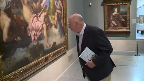 "La familia del Prado": el nuevo libro del escritor Juan Eslava Galán que recopila anécdotas de los Borbones y los Austrias "La familia del Prado": el nuevo libro del escritor Juan Eslava Galán que recopila anécdotas de los Borbones y los Austrias