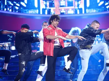 Carlos Baute nos entrega su alma como un perfecto Michael Jackson en 'Beat it' Carlos Baute nos entrega su alma como un perfecto Michael Jackson en 'Beat it'